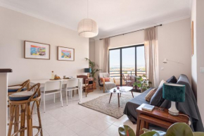 ALTIDO Superb Flat with Ocean View, Caparica